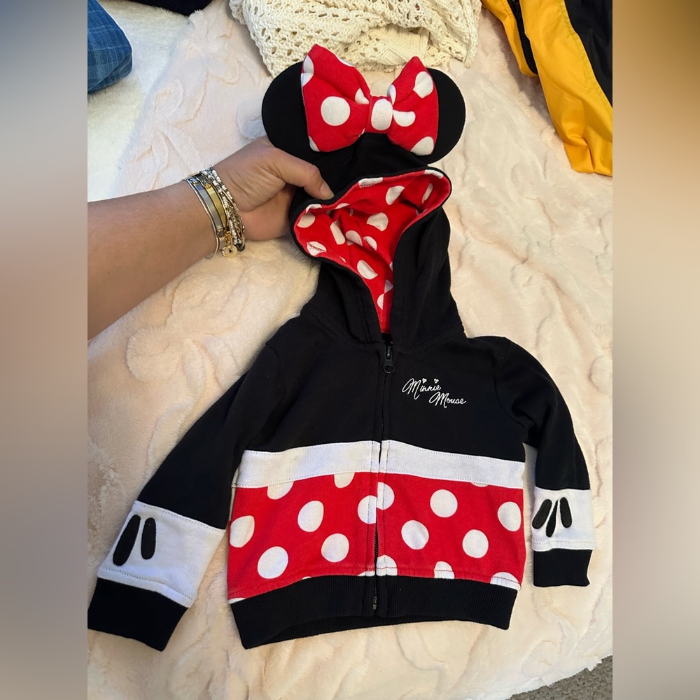 Disney Minnie Mouse Red and White Polka Dot Jacket size 6 months like new
